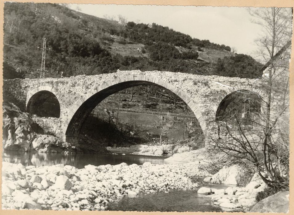 vue générale du pont depuis la rive est, élévation sud