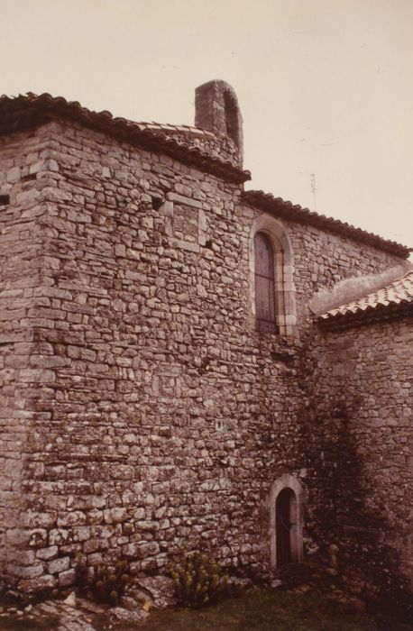 façade latérale sud, vue partielle