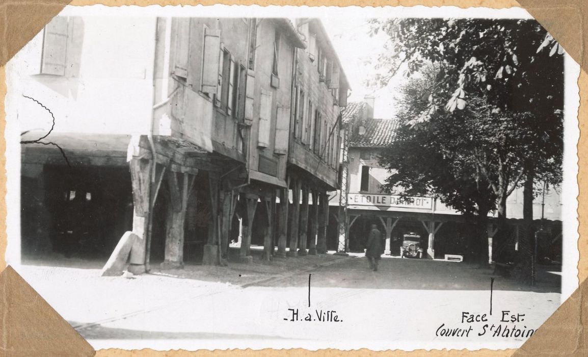 façades sur la place