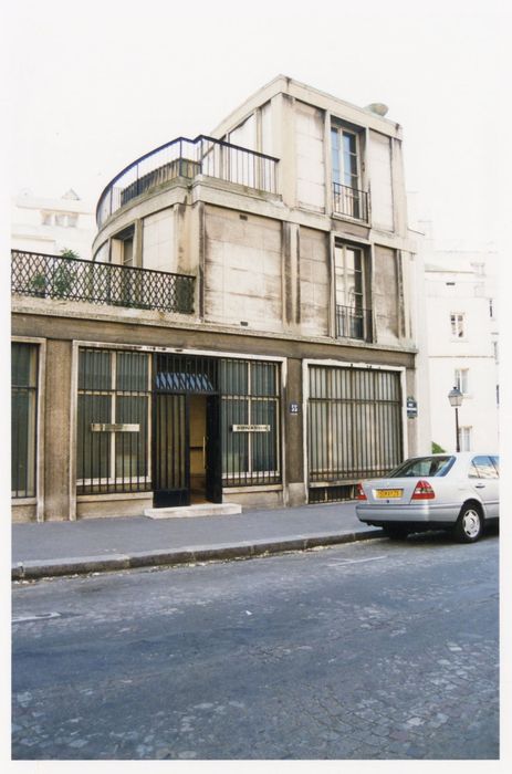 façade de l’hôtel particulier au n°55 de la rue Raynouard