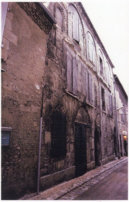 façade sur rue (photocopie numérisée)