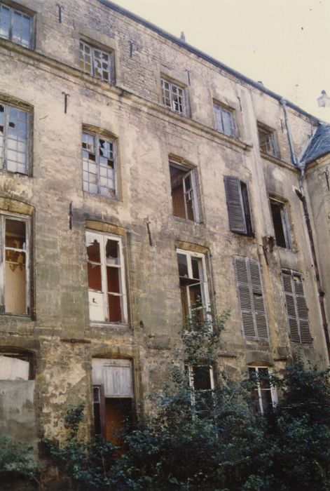 cour intérieure, aile sud, façade nord