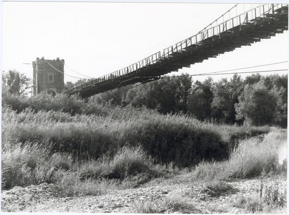 vue générale du pont depuis l’aval