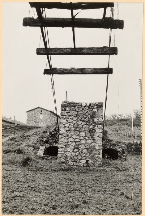 massif d’encrage de la rive droite