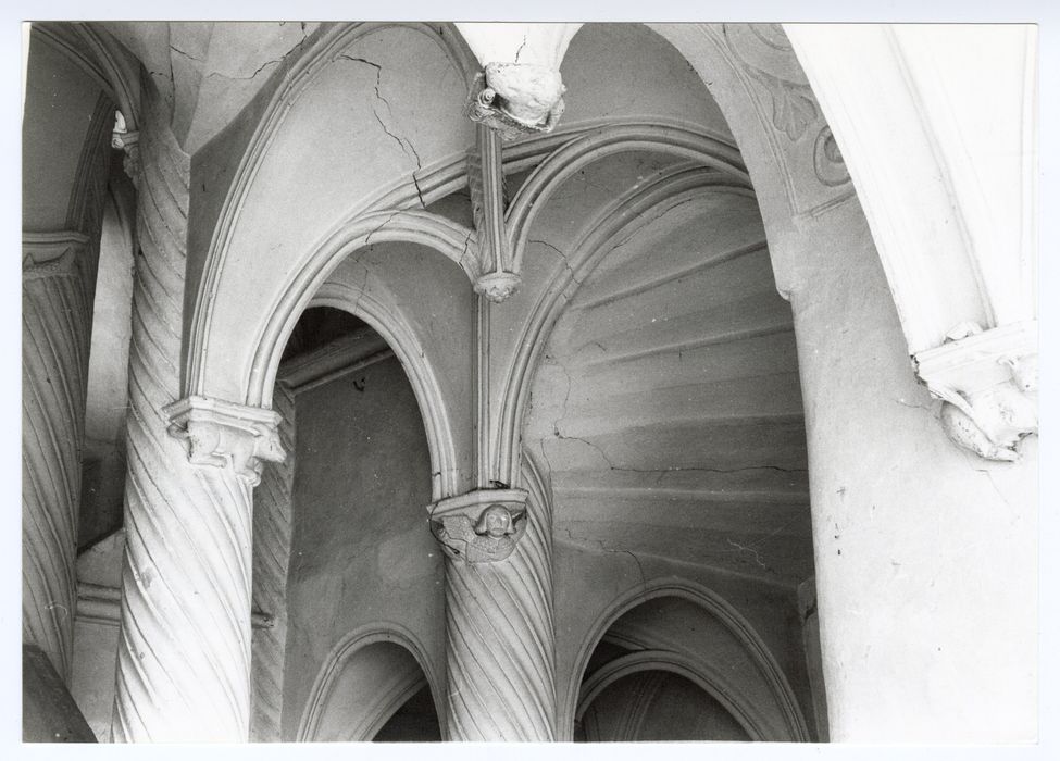 escalier monumental, vue partielle du 1er niveau