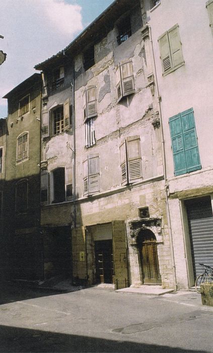 façade sur rue (photocopie numérisée)