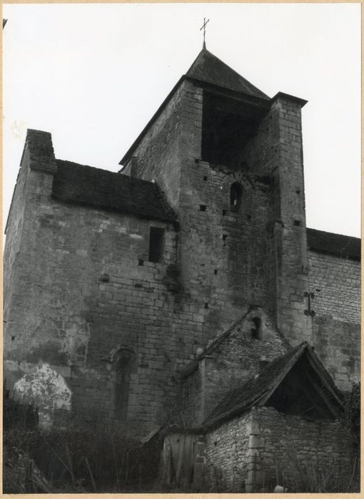 Façade latérale nord, vue partielle