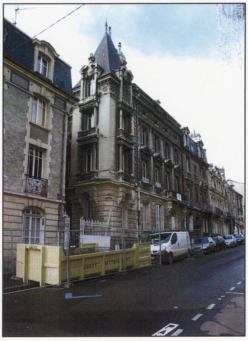 façade sur rue (photocopie numérisée)