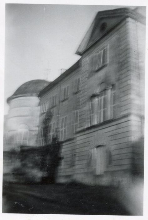 façade nord-ouest, vue partielle
