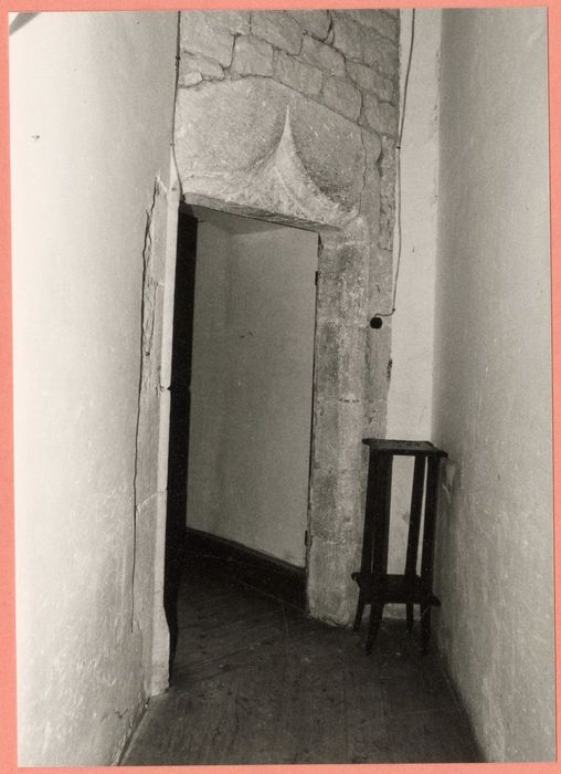porte d’accès à la tour renaissance