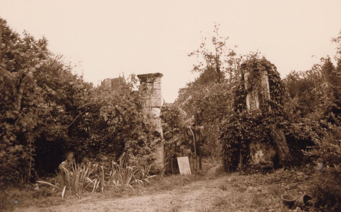 ancien portail d’accès