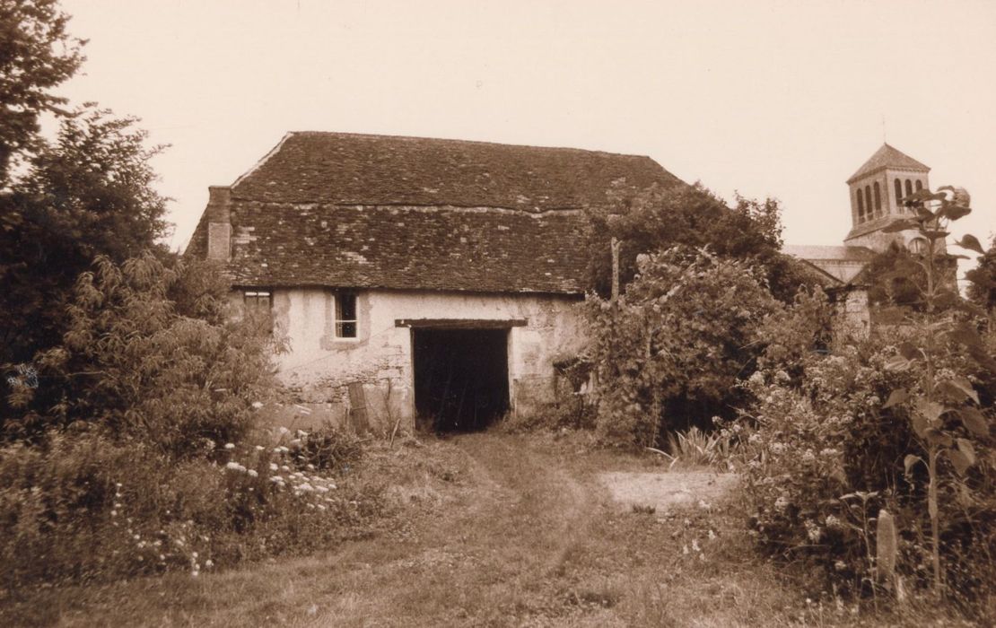 communs, façade sud