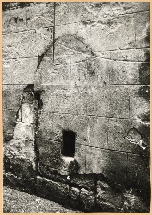 façade est, ancienne porte d’accès sur rue à l’extrémité nord