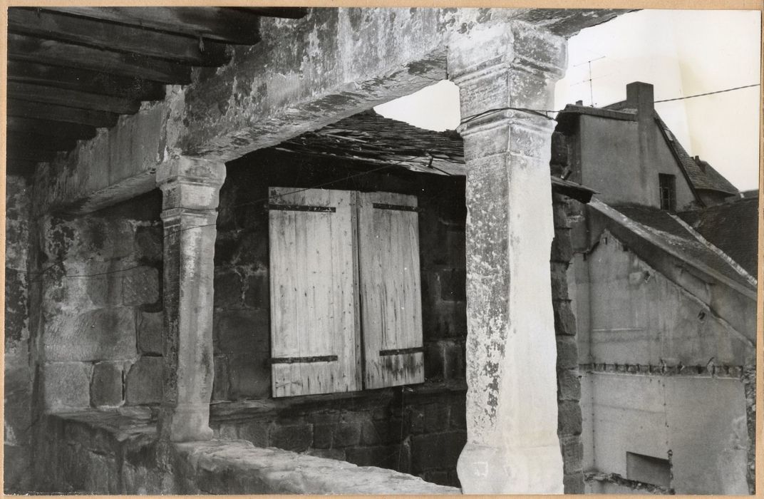 galerie du second étage, vue partielle
