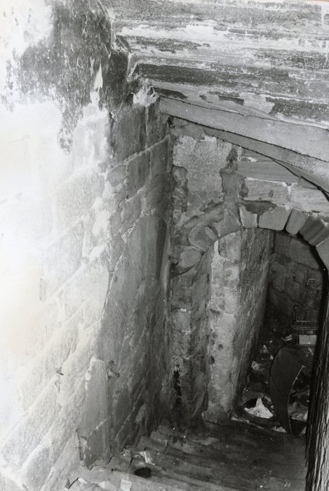 escalier, vue partielle