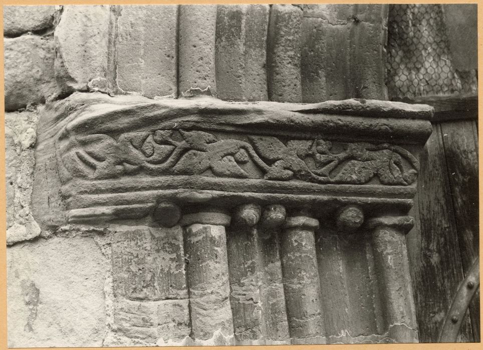 portail d’accès ouest, détail
