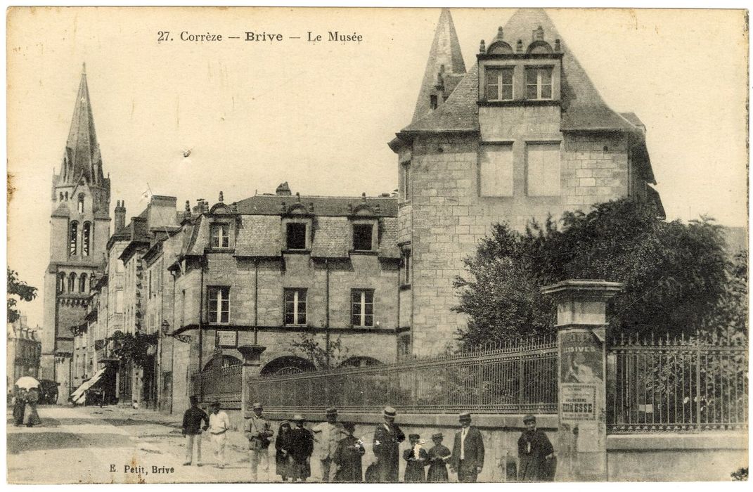 vue générale des façades depuis la rue