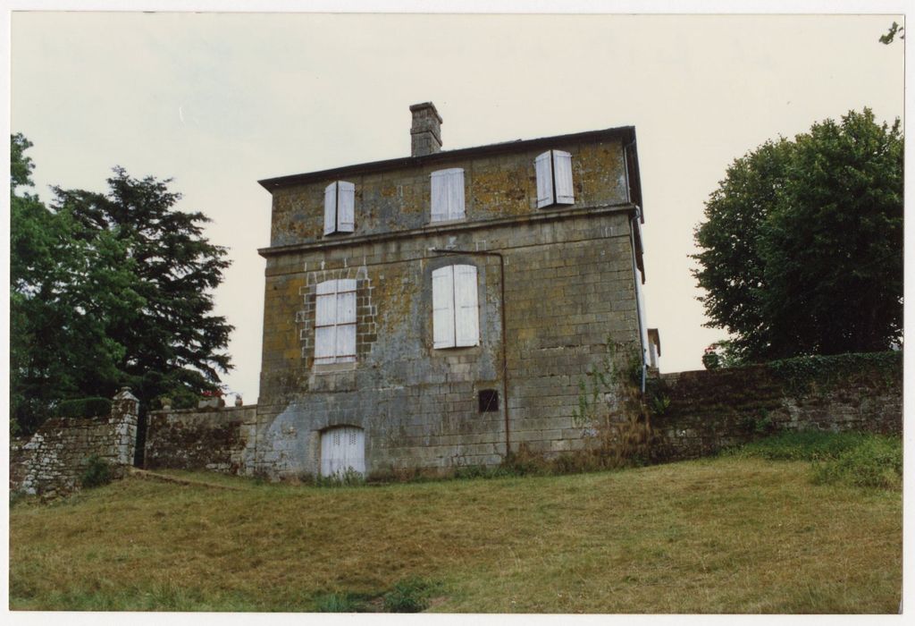 logis, façade nord-ouest