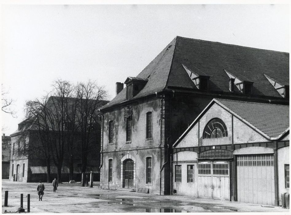 vue partielle des bâtiments