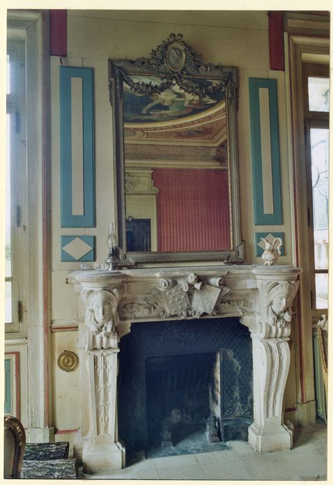 grand salon, cheminée