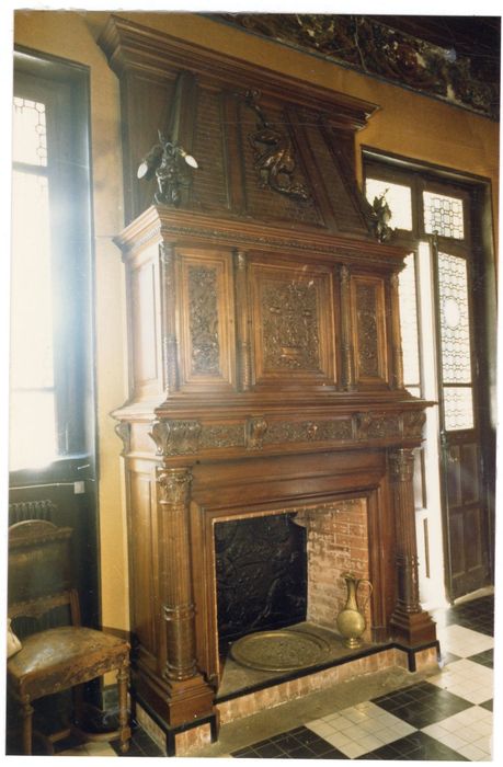 salle à manger, cheminée
