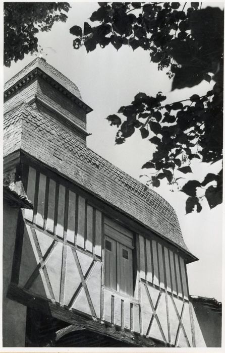 porterie, élévation nord-est, vue partielle