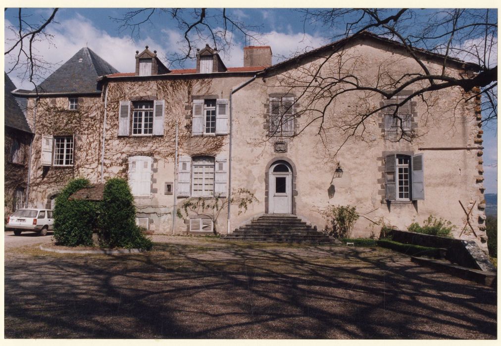 façade sud-ouest, vue partielle