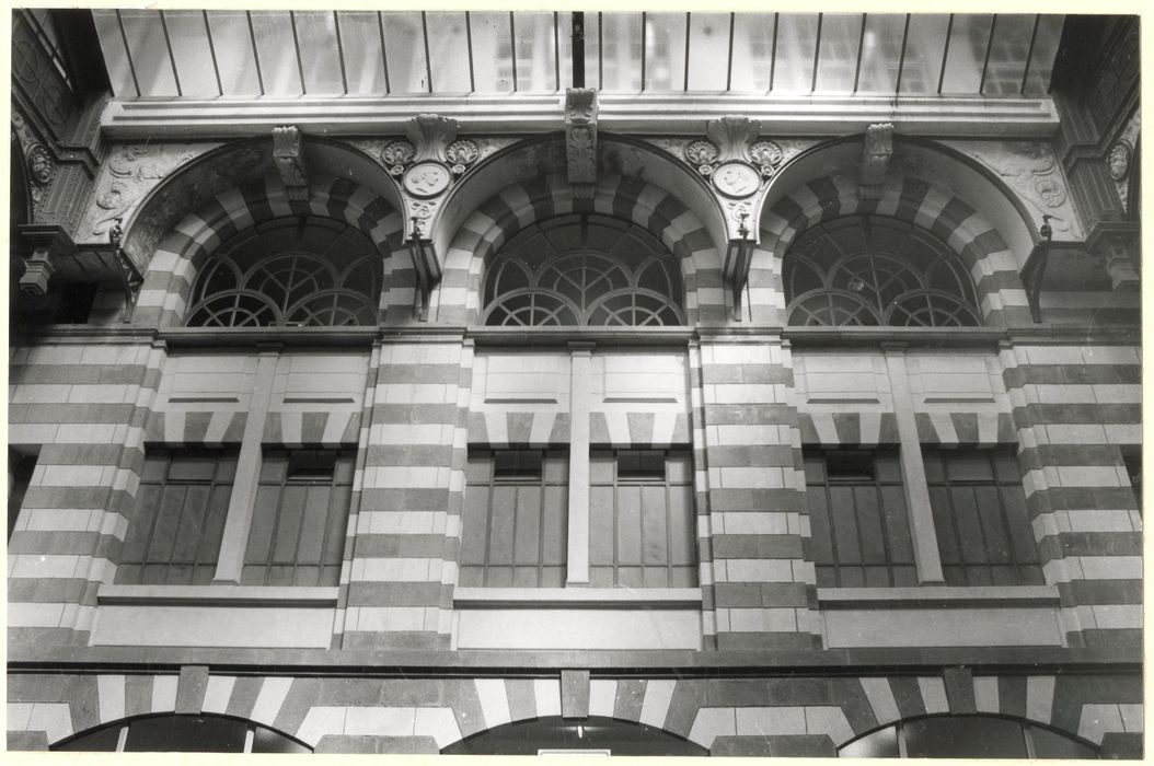 hall de la Source des Chanteurs, élévation nord