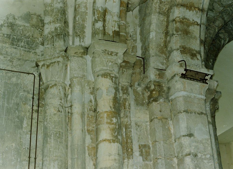 croisée du transept, détail des chapiteaux sculptés