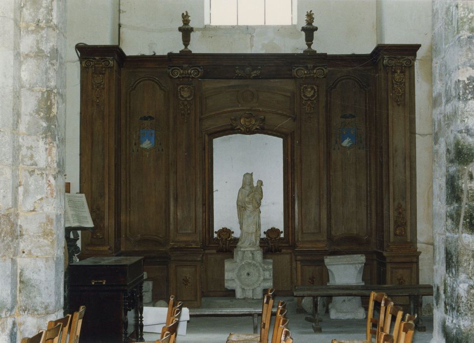 retable du transept sud, statue : Vierge à l’Enfant