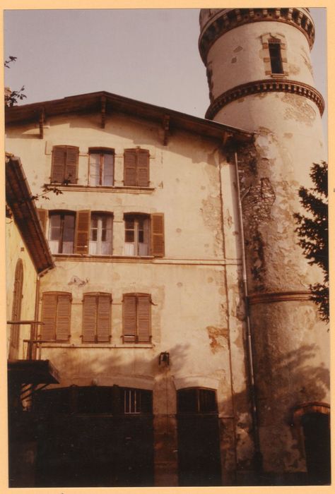 communs, façades sud et est