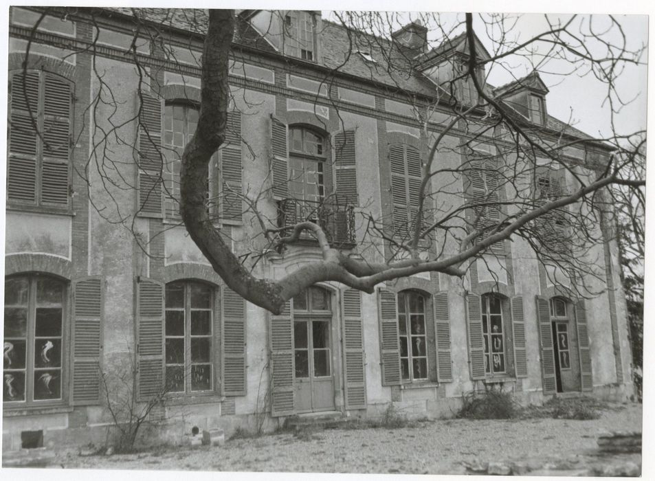 façade sud, vue partielle