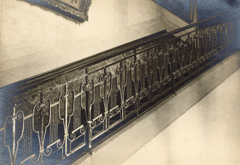 escalier monumental, détail de la rampe