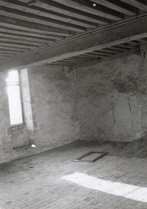 bâtiment sud, 1er étage, vue partielle de la grande salle