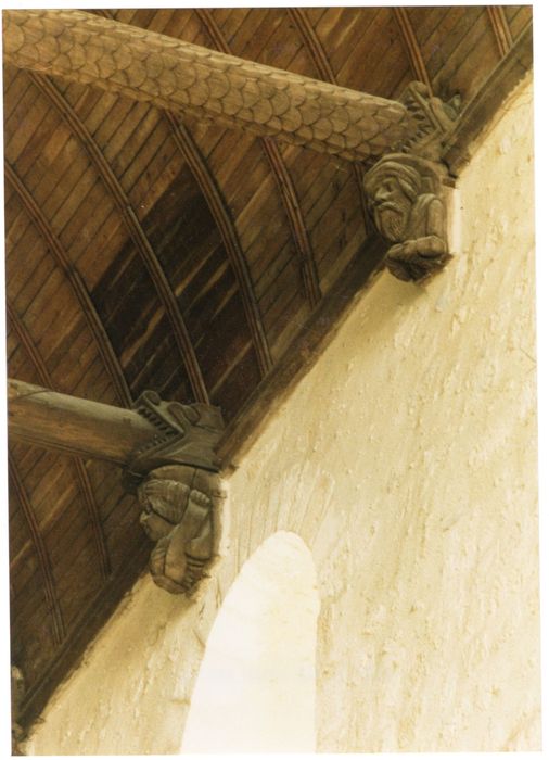 nef, charpente, détail de deux culots sculptés