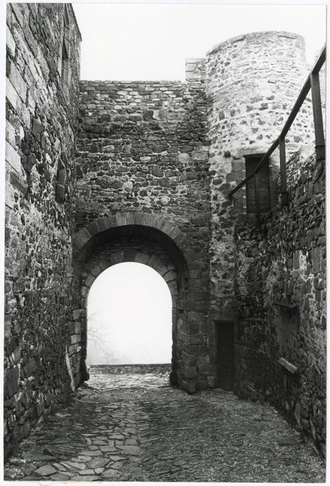 châtelet d’entrée, élévation ouest