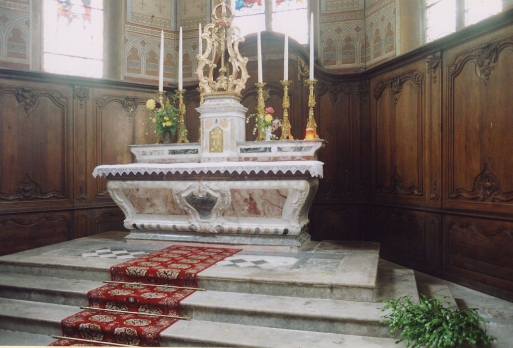 Maître-autel, tabernacle, exposition