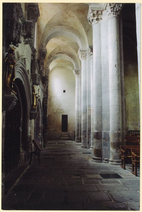 église abbatiale, bas-côté sud