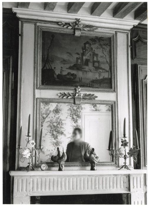 chambre, trumeau de la cheminée