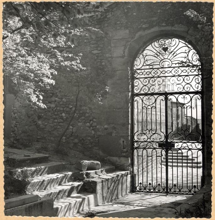 grilles de clôture