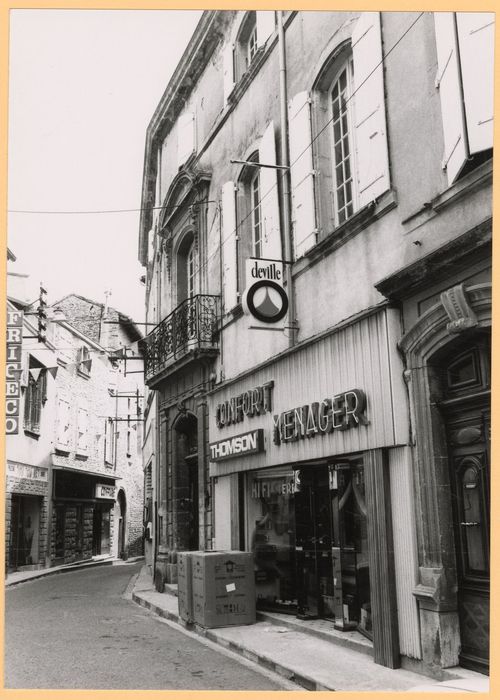 façade sur rue
