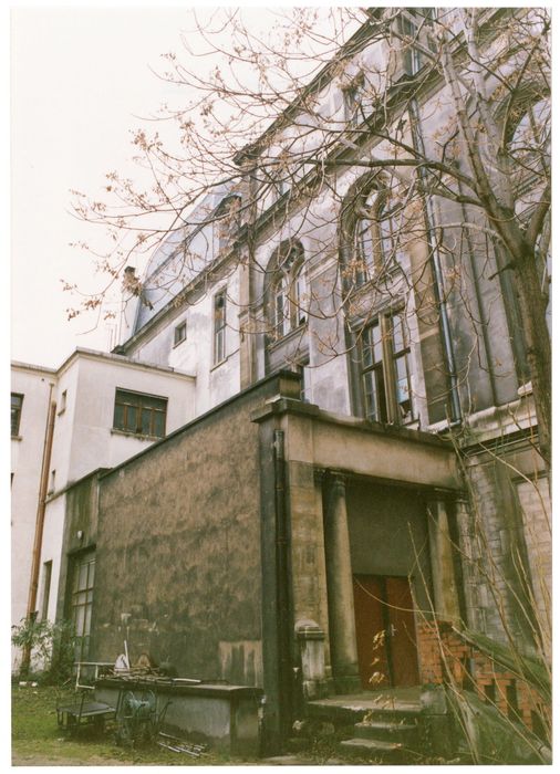 façade nord-est, vue partielle