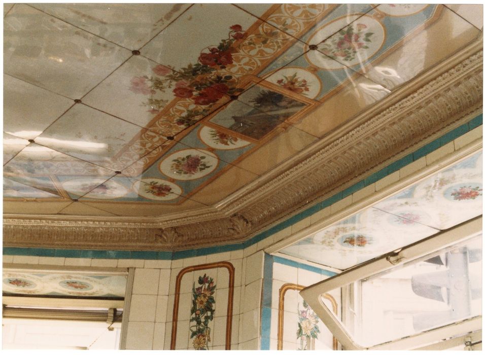 vue partielle des décors