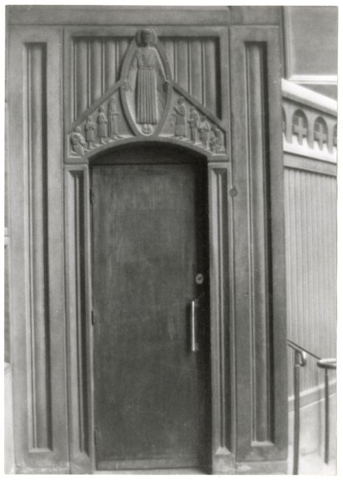 centre paroissial, détail d’une porte