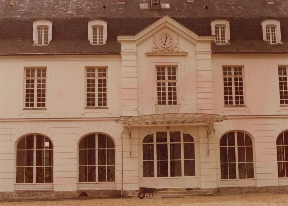 façade nord, vue partielle