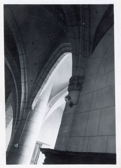 détail d’un chapiteau sculpté