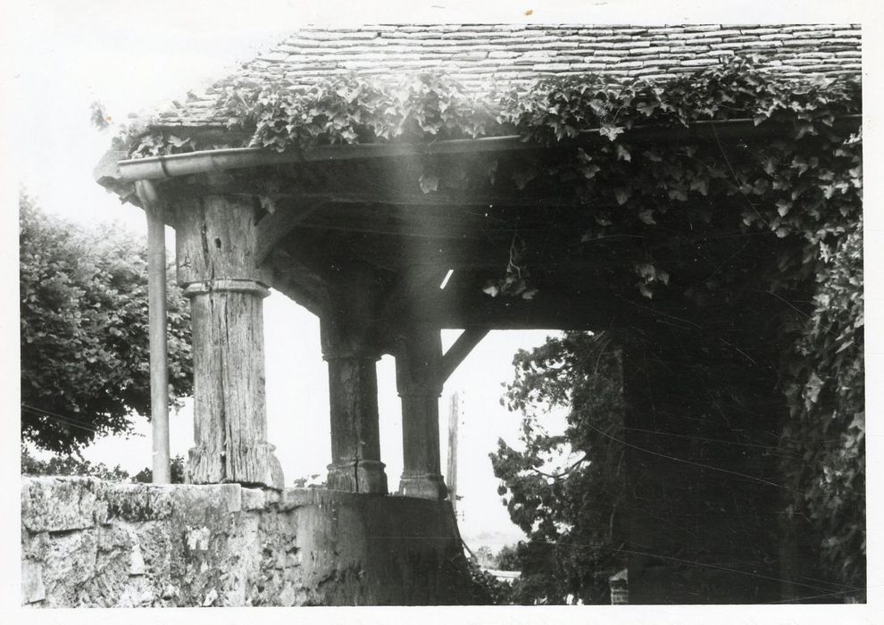 porche d’accès ouest