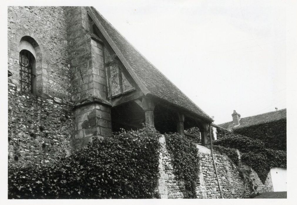 porche d’accès ouest