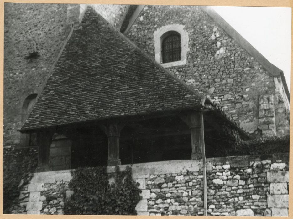 porche d’accès ouest