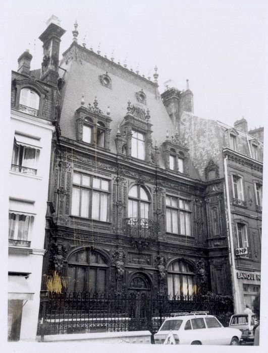 façade sur rue